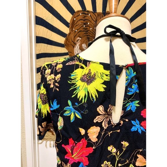 🌈 Stylish flower art top - Picture 6 of 8